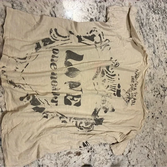 Magnolia Pearl Cream RARE Graphic Tee - Picture 6 of 9